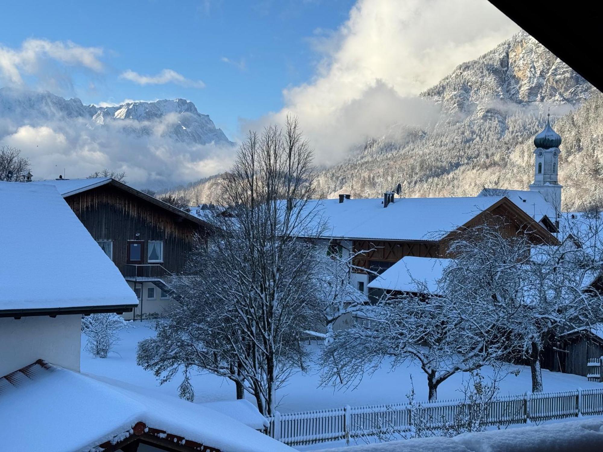 Dachgeschosswohnung Mit Traumhaftem Zugspitzblick Bei Garmisch Farchant Exterior foto